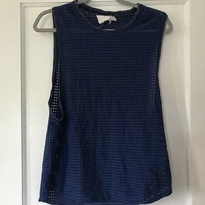 Acacia Oluwalu tank in ocean size small